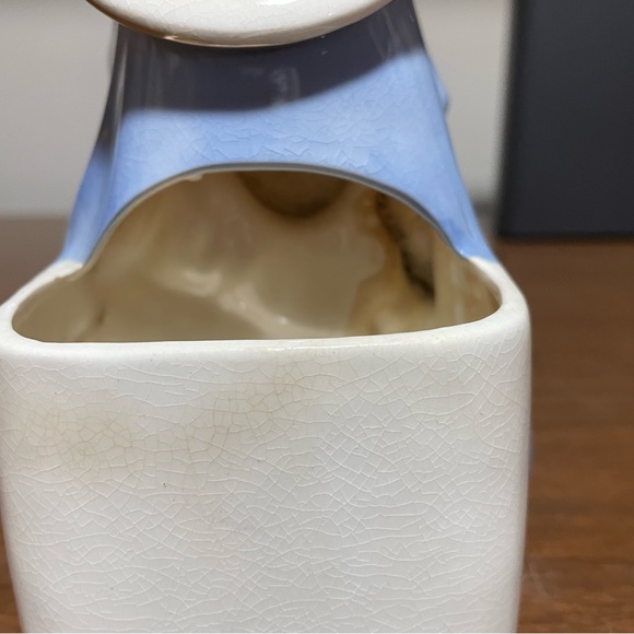 Vintage Madonna and Jesus Planter, 6.75" tall Made in Japan - Picture 8 of 10